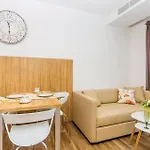 Stunning In With Swimming Pool * פונאנט