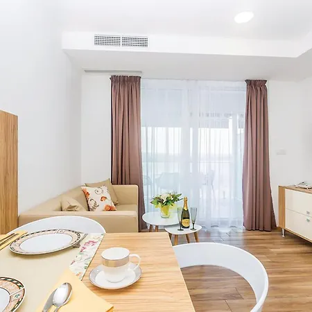 1 Bedroom Lovely In Пунат