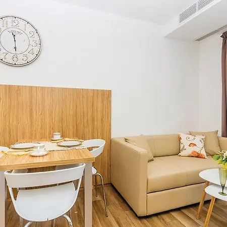 1 Bedroom Lovely In * Пунат