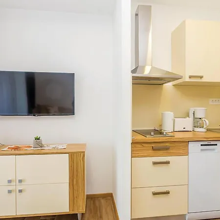 1 Bedroom Lovely In Апартаменты Пунат